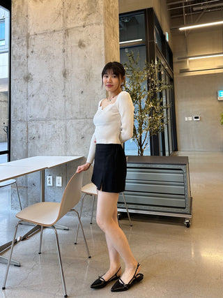 Pointed Buckled Flats