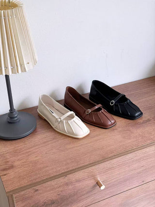 Pleated-Toe Mary Janes 香港女裝鞋