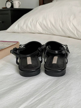 Pointed Buckled Flats 香港女裝鞋