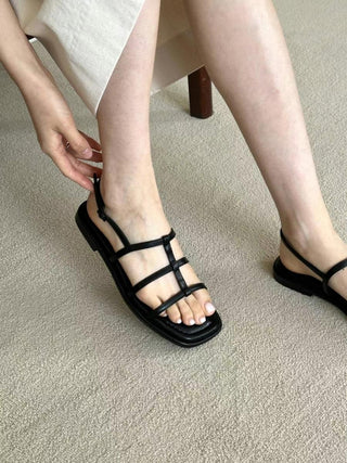Nyra Sandals 平底鞋