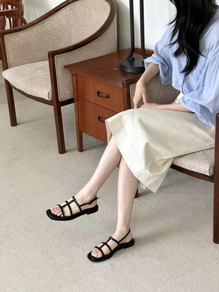 Nyra Sandals 平底鞋