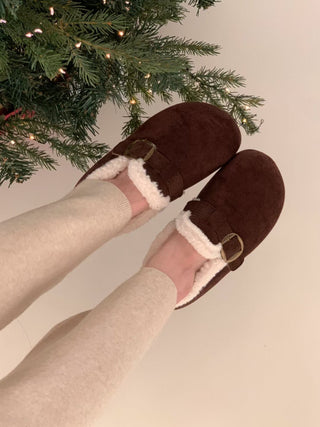 Fluffy Buckled Slip-Ons香港女裝鞋
