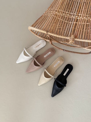 Buckled Flat Mules 香港女裝鞋