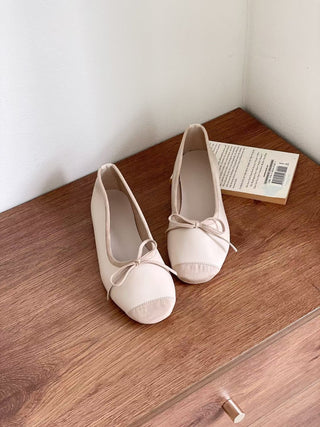 Cap-Toe Bow Flats 女裝平底鞋