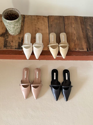 Buckled Flat Mules 香港女裝鞋